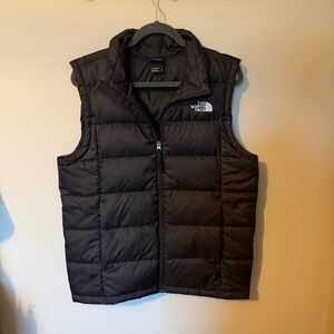 The North Face Men’s Black Puffer Vest